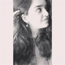 Isha Tripathi (wwwurmilatripathi)