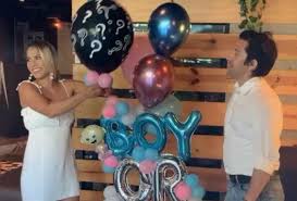 La hija de daddy yankeelunay y tú {terminada}. Woeee Lissette Jurado Esta En La Dulce Espera De Una Princesa Dia A Dia
