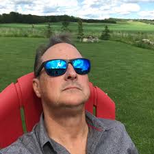 I read that the Venza battery only lasts 2-5 years....Why is that?  Especially since they cost so much.