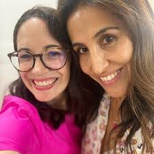 Stephanie Jill's Instagram, Twitter & Facebook