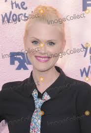 Janet Varney Pictures and Photos
