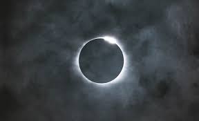 Луна в момент полного лунного затмения 27 июля 2018 года. Znachenie Lunnogo Zatmeniya V Astrologii Vliyanie Na Cheloveka