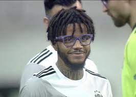 We would like to show you a description here but the site won't allow us. Valentin Rosier 2021 Takim Fotograflari Siyahin Gucu Futbolcular