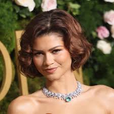 Selena Gomez Gives Parisian Glamour to Promote Song “Love On”