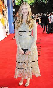 Hermione corfield's height is 5 feet 8 inches (1.73 m) and her weight is 57 kg (126 lbs). Rebecca Ferguson Joins Tom Cruise At The Mission Impossible Premiere In London Daily Mail Online
