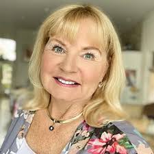 Becky Bunting's Instagram, Twitter & Facebook