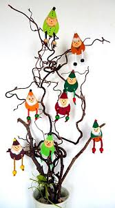 Wichtel An Wascheklammern Papier Basteln Mei Basteln Mit Papier Basteln Mit Wascheklammern Weihnachten Marchen Basteln