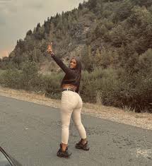 Cristea Tina (@cristeatinaofficial19) • Threads, Say more