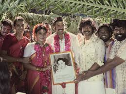 The film stars arya, dushara vijayan, pasupathy, anupama kumar and sanchana natarajan.set during the 1970s, the film revolves around a clash between two clans namely. Sanchana Natarajan Reveals Her Look In Sarpatta Parambarai Tamil Movie News Times Of India
