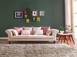 Cicekli Kirlentlerinde Modernin Ahsap Detaylarinda Klasigin Izlerini Tasiyan Lisa Bahar Motifleri Ve Pastel Renk Tonlariyla Konfo Mobilya Furniture Koltuklar