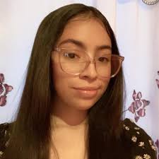 Ariana Cabrera's Instagram, Twitter & Facebook