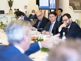 I governi dal 1943 a oggi. Conferenza Stampa Conte In Diretta Il Discorso Dagli Stati Generali Di Oggi Giornaleilmaredigitale