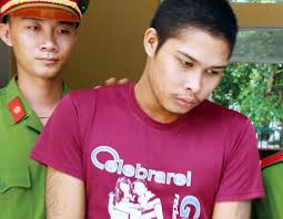 Ám ảnh thiếu nữ tuổi 15: Do rượu đến 'đại gia' cũng sa ngã