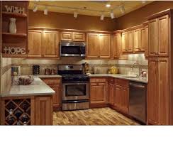 All Wood 10x10 Kitchen Cabinets Maple Honey Natural Glamour Kitchens Http Www Amazon Co Maple Kitchen Cabinets Solid Wood Kitchen Cabinets Kitchen Renovation