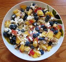 Cottage Cheese With Blueberries Peach And Walnuts Recipe Cottage Cheese Breakfast Easy Nutritious Breakfast Fruit Vegetable Smoothie