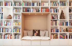 Amenagement Bibliotheque Maison 20 Exemples Modernes Qui Vont Enchanter Les Bibliophiles En 2020 Amenagement Bibliotheque Bibliotheque Maison Decoration Bibliotheque