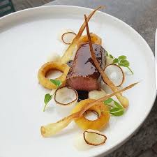 Roasted Glazed Lamb Loin Parsnip Puree Roasted Fried Pearl Onions Red Currant Jus By Oli Harding Via Photoaroundapp Food Food Fanatic Food Presentation