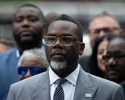 Alina Habba wins bid to drop foreign bribery case citing Trump EO — after  judge refused pause