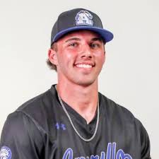 Brandon Dickinson (@BrandonDickyy)