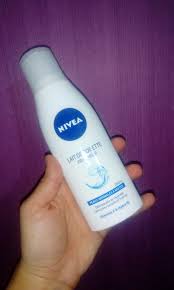 Lait Toilette Demaquillant Body Visage Nivea The Body Shop Body Shampoo Bottle