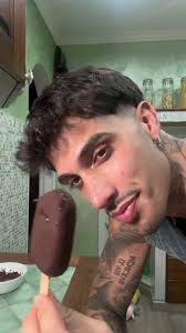 Banana stick ice cream 🍌 -2 bananas -lemon juice -20g sugar -60ml of milk  -condensed milk