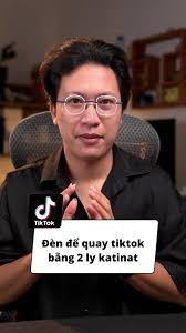 Đèn Quay Toptop: Sáng Tạo Video Đẹp Với Đèn Năng Lượng Mặt Trời