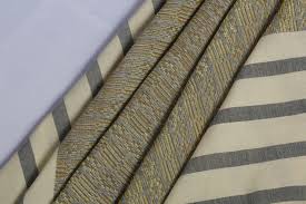Walaupun majlis yang sepatutnya diadakan pada awal julai dibatalkan, dalam hati saya memang teringin nak pakai baju songket tu satu hari nanti. Songket Pahang Dan Songket Acheh