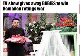 Aamir Liaquat Hussain Gives Away Babies To Audience In Game Show Game Show Pakistan Tv Tv Shows