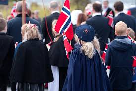 17th of may is the norwegian independence day!! Slik Reiser Du Med Bunaden Din Tryg Forsikring