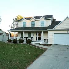 Home For Sale In Dewitt Listed By Remax Realtor Dawn Brewster At 1315 Country Lane Dewitt Call Or Text Me 517 881 4061 Lan Sell My House Real Estate Remax
