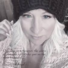 Hi! I'm new to this group. I recently joined because because I like  knitting and seeing what others have made x