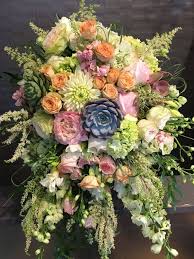 Do they claim to have delivered the flowers? Florist Service Wedding Flowers Floral Arrangements Duluth Mn The Rose Man
