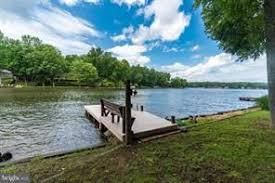 105 Pleasant Grove Lake Of The Woods Waterfront Waterfront Waterfront Homes Lakeside Living