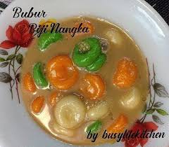Buah nangka memiliki bentuk buah oval dengan kulitnya bergerigi seperti buah duren namun buah nangka sebenarnya berasal dari india dan melalui jalur perdagangan selama beberapa abad. Busylife Kitchen By Hoola Bubur Biji Nangka Paling Senang Dan Ringkas Mesti Nangka Food Cooking