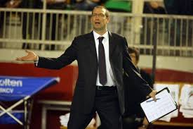 Roberto piazza was speaker at world volleyball coaches show and one of his topics was reception in volleyball. Worldofvolley Roberto Piazza Cuneo Modena