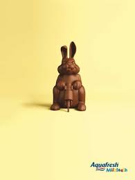 Les Plus Belles Et Plus Droles Pubs Sur Paques Best Easter Ads En 2020 Publicites Creatives Publicite Creatif