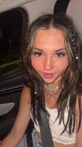 Danielle Benning's Instagram, Twitter & Facebook