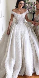 The dress of your dreams is just one click away! 24 Lace Ball Gown Wedding Dresses You Love Wedding Dresses Guide Ball Gowns Wedding Wedding Dress Guide Ball Gown Wedding Dress