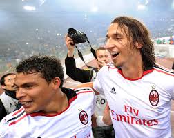 Statistici carieră (titularizări, goluri, cartonașe) și istoric transferuri. If You Re Lying I Ll Come To Get You How Thiago Silva And Zlatan Ended Up In Paris Psg Talk