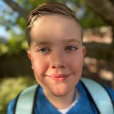 It's a wrap… for my uterus. RIP 🖤 We sent her off in style! #hysterectomy  #nolongercrampingmystyle #99problemsbutauterusaintone #gonebutnotforgotten  #girlbye