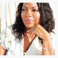 Amazon.com: Sophia Bailey-Larsen: books, biography, latest update