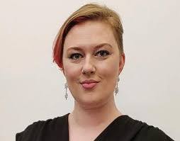 Linda Twitchell's Instagram, Twitter & Facebook