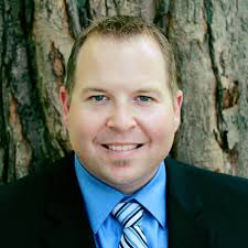 Chris Hodgins's Instagram, Twitter & Facebook