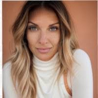 Alicia Nibarger's Instagram, Twitter & Facebook