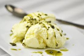 Vanilleeis Mit Kurbiskernol Rezept Rezepte Vanilleeis Dessert Ideen