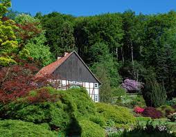 Sein abwechslungsreich gestaltetes gelände mit über 2500 pflanzenarten lädt zum spazierengehen sowie. Lwl Bielefeld Botanischer Garten Garten Und Parks In Westfalen Lippe