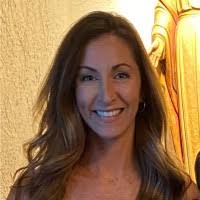 Elizabeth Kurtz's Instagram, Twitter & Facebook