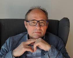 Kaci polskich dzieci. Spotkanie autorskie z Błażejem Torańskim