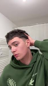 Andrew Edgar's Instagram, Twitter & Facebook