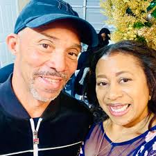 Another year of being blessed with the two best gifts I could have ever  received🖤 Merry Christmas from mine to yours!